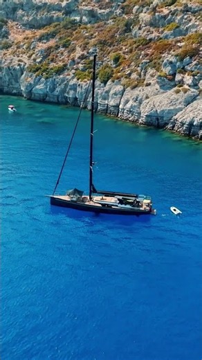 The Greek Paradise Painted in Blue & White 💙🤍