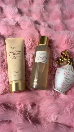 @Victoria's Secret Angel Cake and Cream is giving soft bakery meets creamy sweetness with a fresh twist. You get that fluffy cake swirl right away, smooth and lightly sugary, but the bloom keeps it bright in the opening. It’s not a traditional floral at all. It feels airy and luminous rather than powdery or perfumey. As it settles, the creaminess comes through and wraps everything together so it stays soft and comforting without becoming heavy. Sweet, light and easy to wear. #victoriassecret #an