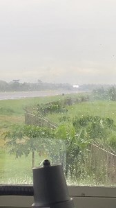 204 reactions | A powerful reverse thrust of Airbus A320neo during landing even on inclement weather. #fbreels #fbreels #igreels #instagramreels #fyp #foryoupage #planespotting #aviationlovers #airbuslovers #a320 #cebupacific | Geed Dela Cruz Beronibla | Facebook