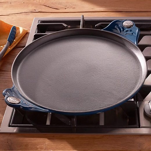 9.9K views · 86 reactions | Our beautiful navy blue cast iron comal heats gradually over medium heat, making it ideal for searing steaks, blistering chiles, cooking everyday items like tortillas, chicken, and vegetables, and even preparing pizza on the grill or these delicious Norris tacos!  Get the Mi Cocina by Princess House® 13" Comal today ➡️ https://bit.ly/3TQrIBM #princesshouse #comal #taconight | Princess House | Facebook