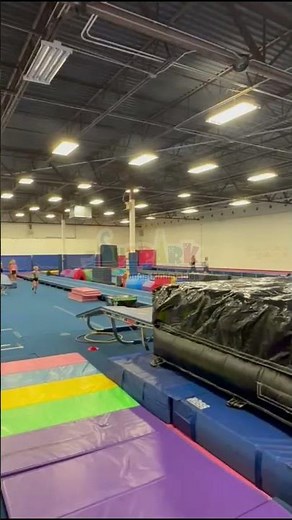 Soft Inflatable Crash Mat for Gymnastics and Training #safelanding #gymnastics #aerialtraining