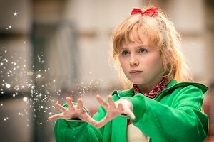 Hex Hex! ✨ Bibi Blocksberg ist zurück! 🧹 Sieh dir jetzt den Teaser Trailer zum Kinoabenteuer BIBI BLOCKSBERG - DAS GROSSE HEXENTREFFEN an. Ab Dezember in deinem Cineplexx! 🍿🎬 | Cineplexx