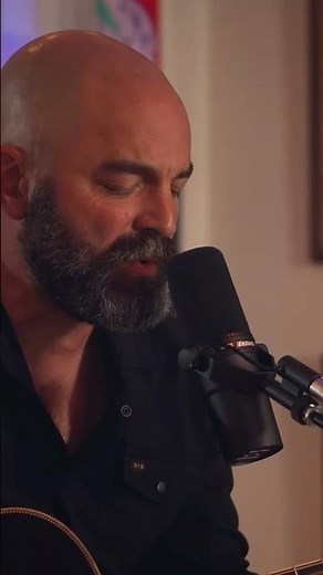 An acoustic version of “Man on the Moon” from one of my favorite albums #REM #AutomaticforthePeople