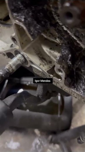 Repair Motorcycle Engine Rebuild | Installing a New Piston | Professional Bike Repair Service!