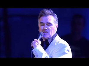 Morrissey - the last of the famous international playboys (live at the hollywood bowl) hd