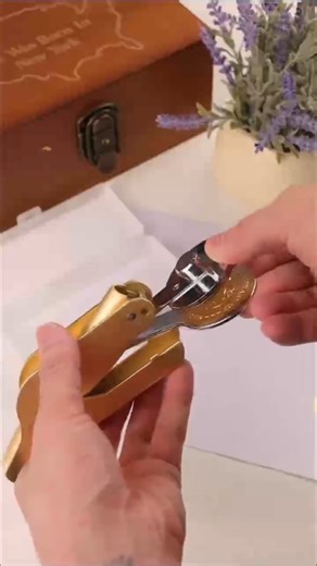 How to Use Embossing Machine