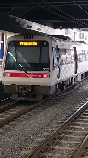 train services have been delayed, track tunnel issues, and trespassing #transperth #metronet #train