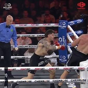 144K views · 436 reactions | The cross-code battle lasted only a matter of seconds on Wednesday night  Curtis Scott made another statement in Wollongong, dispatching Barry Hall in the opening round. #nolimitboxing #nolimitppv #goodmanworawut | No Limit Boxing | Facebook