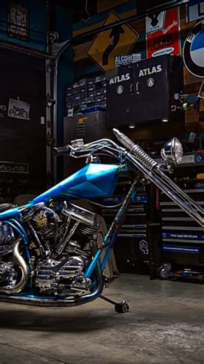 Mbleathersbrand on Instagram: "CUSTOM MOTORCYCLE SEATS American made & Road tested We create all kind of different motorcycle seats for any bike out there. Finest italian cowhide, ethically sourced exotics, recycled LUX materials or adorned with custom hand tooled designs. There's no limit. DM for more info and to commission your personal dream seat. #livinglifefullthrottle #traditionalcraftsmanship #mbleathers #customleatherwork #handmadeintheusa mbleathers.com"