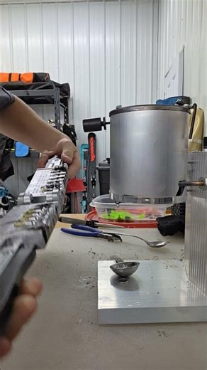 Crappie mold 🤩 ‪@realcmj‬ ‪@Do-itMolds‬ #handmadelure #fishinglures #godfirst #diy