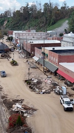 35K views · 3K reactions | Aerial view of SPRUCE PINE, NC devastated by the #Helene mega flood. Spruce Pine is located right next to a massive quartz mine which is used for computer chips. | Reed Timmer Extreme Meteorologist | Facebook