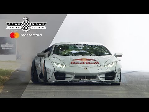 Mad Mike's crazy drift Lamborghini Huracan owns the hill