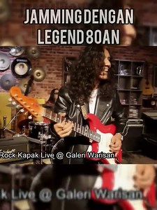 Kejora - Original Guitar Solo Man Keedal Jamming Kat galeri warisan ni mmg feeling ...dengan barang2 old school menggamit nostalgia...tambah pulak dengan lagend otai yg sporting....korang klu nk jam ke nak record single ke nak buat lagu ke buat Kat sini je...bkn promote,,tapi sharing je... #wakdan #wakdanbarrakuda #luoriteguaorite #fyp #foryou #AllTogetherNowMY2 #suaraviral2 #foryoupage #kejora #search #ManKeedal #coversongs #bandcess | Wakdan Barrakuda