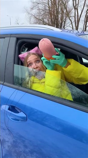 Car Window Shenanigans: Hilarious Hacks! 😂 #funny #hacks