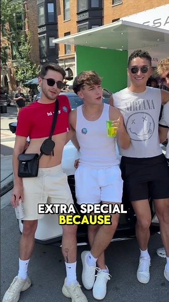 Chicago’s gayest day of the year 🥵