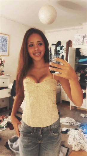 freya lee 🍸 (@freyaleesgrwms)’s videos with Originalton - MusicLove