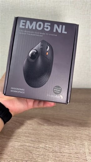 Just place your right hand on the mouse! ProtoArc trackball mouse makes work easy