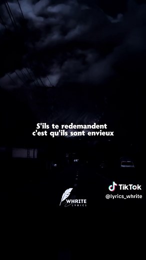 Lyrics_whrite sur TikTok