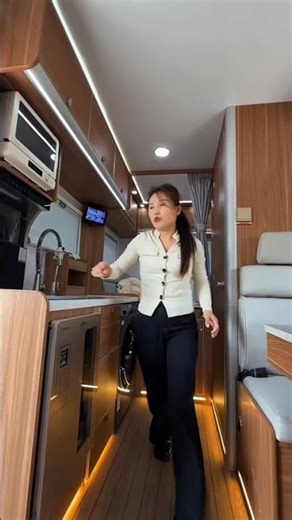 It looks like it's about to rain, so I'll quickly close all the windows #shortsvideo