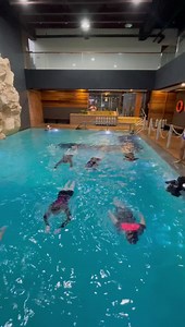 See our day 1 students confidently swimming ACROSS this 15FT deep pool in just after their ONE HOUR session! 💪🏽 ‼️ Take note, these students were complete beginners and had zero knowledge in swimming prior enrolling to our bestselling Beginner Survival Program. Learn from an easy and proven effective of scientific swimming and teaching method, where we just need one hour of your time to produce significant results, as seen in this video. 😉 To learn more about this program, visit the link here