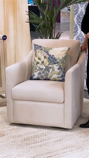 Turn your room around with this Luxury Swivel Chair Dupe 💺😉 Shop here: http://spklr.io/6184o8ln | Lowe's Home Improvement