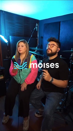 Con nosotros @tutoriales_cristianos puedes aprender a cantar, hacer voces, coros y más 🙏🏻 Nuestros maestros de canto Nadia y Santiago nos regalan este lindo tema usando la herramienta de Moisés quitando las voces originales de la canción y colocando las de ellos Usamos excelentes métodos de enseñanza y herramientas como @moises.ai que nos permite crear pistas y demás para poder acompañar con el instrumento Si quieres más información escríbenos | Tutoriales Cristianos