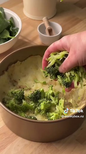Smashed Potato Crust Pie Recipe: An Innovative Gluten-Free Dish