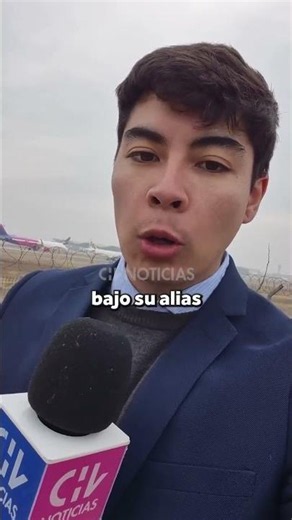 Graffiti artist boasts of vandalizing plane at Santiago Airport after bypassing security