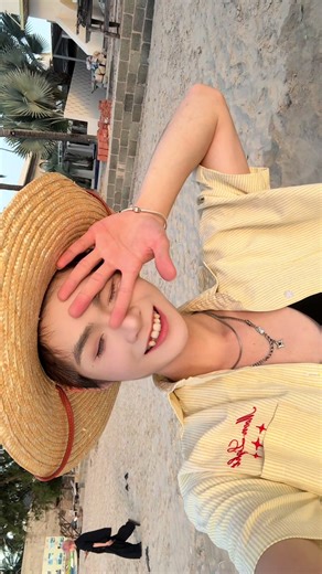 Beach Day Vlog: December 2023