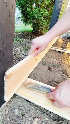 Easy DIY Privacy Fence (for cheap) 🪚