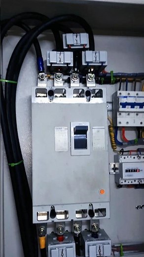 MOULDED CASE CIRCUIT BREAKERS TO PANELS ELECTRICALS #electricalpanelboardwiring #electrician