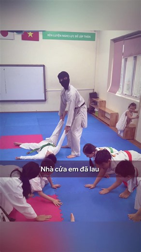 Oh ye nhà cửa e đã lau #CapCut #fypシ #karate #vothuat #happyfacekarate