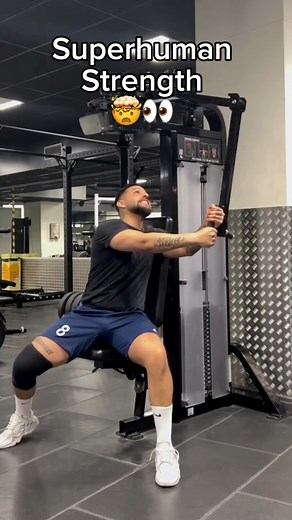 Quintan Stott | Superhuman strength 😳 Want to increase your grip strength? Comment the word “GRIP” & I’ll send you my grip training program I’ve used to... | Instagram