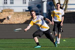 4.1K views · 52 reactions | Thomas Edmonds was one of the most dangerous offensive players in the league for the Pittsburgh Thunderbirds in 2019. 43 AST 32 GLS 670 completions (96.50%) 250 points played | Ultimate Frisbee Association | Facebook