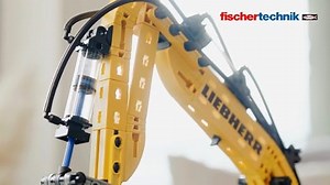 fischertechnik 576450 Liebherr R938 Pneumatischer Bagger – Baukasten für Kinder ab 10 Jahren, Modellbausatz für Erwachsene, gelb