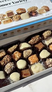 Our Summer Variety is jam-packed with fruit cream-filled chocolates, caramels and more 😋☀️ Tag someone who would ❤️ this box! Treat yourself: https://cur.lt/fmjgkwbk7 | See's Candies