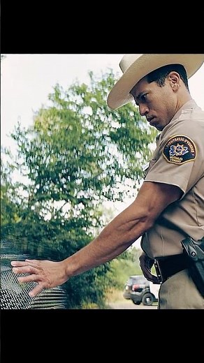 The Peripheral S1E2 – “Invisible Car? Caught on Camera!” 🚓👻 | Officer's Mind-blown Moment