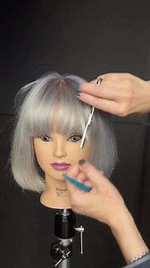 54K views · 616 reactions | @modaliza2 shares her invisible layering technique using @moroccanoilpro ✂️拾 • Use a Slide Cutting technique to add movement and texture, or to remove bulk, for any haircut without seeing lines. ⠀⠀⠀⠀⠀⠀⠀⠀⠀ Tip: For a seamless look, insert your shears from the side, not the tip, of the hair. | Hairbrained | Facebook