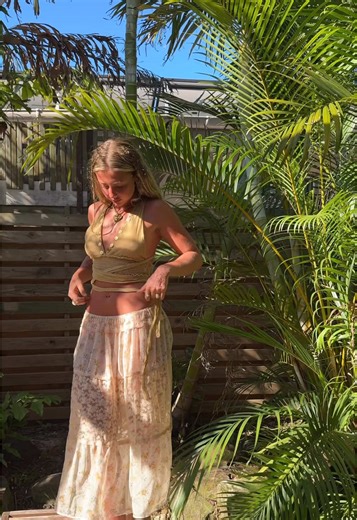 @herponyvintage 🧚🏻✨🌸🦋 A little side passion of mine! Follow along for updates & sneak peek of my re-worked vintage pieces honeys xx
