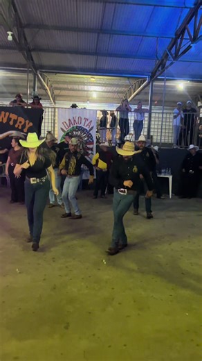 Country Dance: Cowboys & Cowgirls Groove