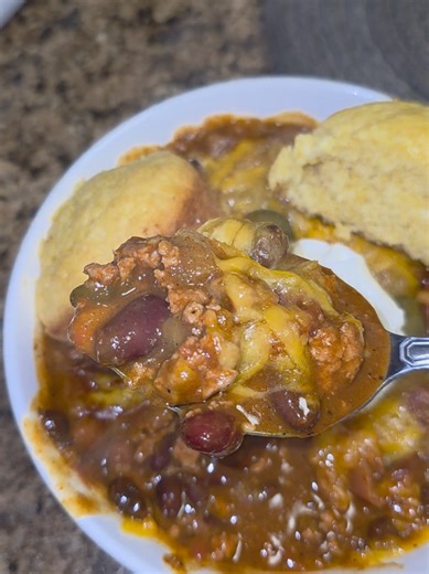 If you're from Jersey then you'll either freezing cold or stuck at home due to the snow..either way you should check out my previous Chili video and make it at home 😋 #chilirecipe #snowday #chili #wintermeals