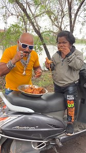 7.2M views · 10K reactions | देव कुमार के साईज की है 4 गिनी फॉल मुर्गी  | Chicken Leg Piece | Facebook