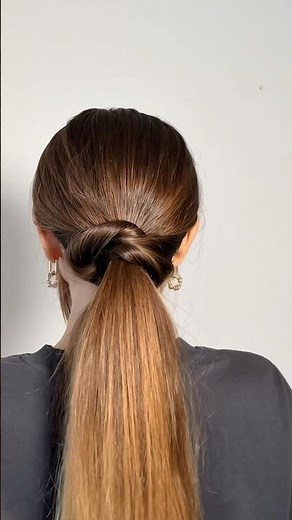 Level Up Your Ponytail in Seconds! Easy Hair Hacks for a Glam Look!