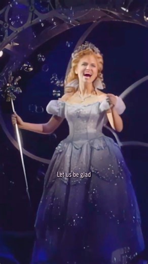 626K views · 26K reactions | Look, it's Glinda! 﫧 #WICKED Visit WickedTheMusical.com and plan your trip to Oz. | WICKED The Musical | Facebook