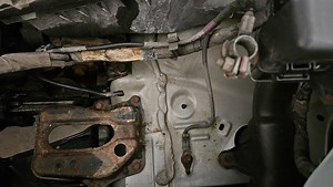 Help with battery negative grounding point