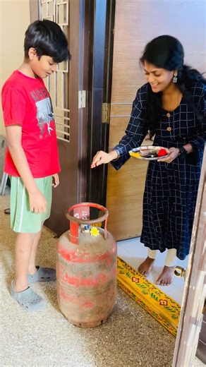 మాకు దొరికేసింది♥️ #lpggas #cylinder #comedy #fun #entertainment #relatable #trending #galatasushma