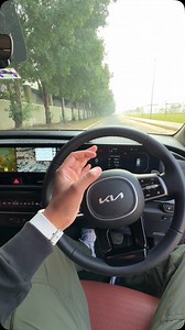 4M views · 8.1K reactions | Only Kia Carnival Can Do This Without Any Single Stop  - Kia Carnival Limousine Plus 2024 - Best Luxury Line Car Under 75 Lakhs !! #kia #kiacarnival #carnival #kiaindia #luxary #lehladakh #delhi | Mrd Vlogs | Facebook