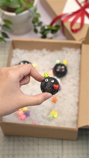 Susuwatari clay magnets 🍄 #handmade #clay #ghibli #clayartbytink #gift