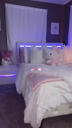 Creative Pink Room Decor Ideas for a Stylish Space