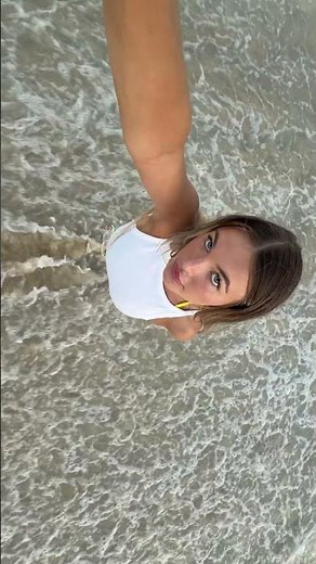 taken at golden hour 💛 #riodejaneiro #ipanema #brasil🇧🇷